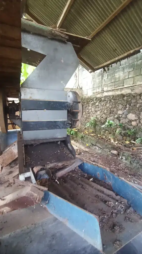Mesin Pencacah Plastik 24