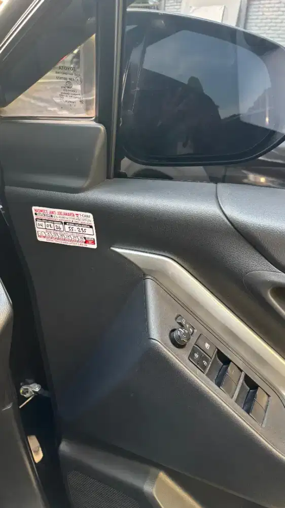 Toyota Zenix V Hybrid tahun 2023