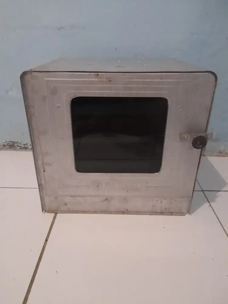 Oven kaleng 3 susun dan loyang