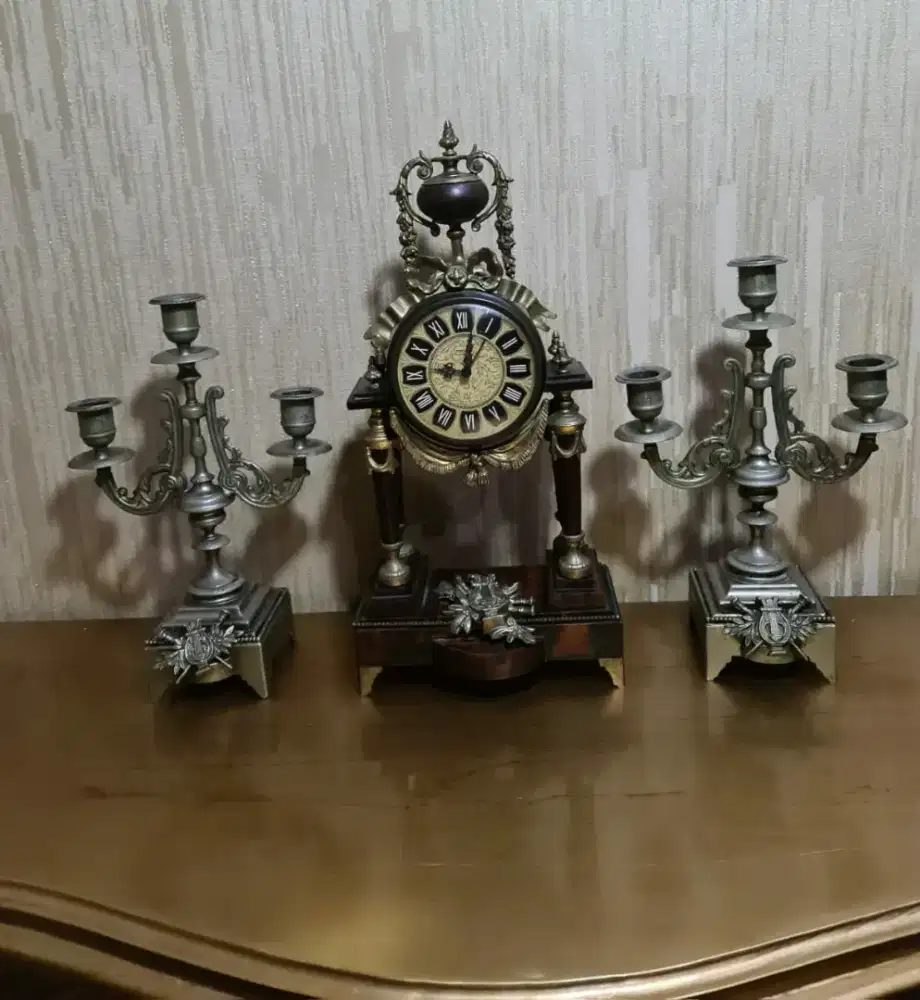 Hiasan / Pajangan Tempat Lilin Antiq