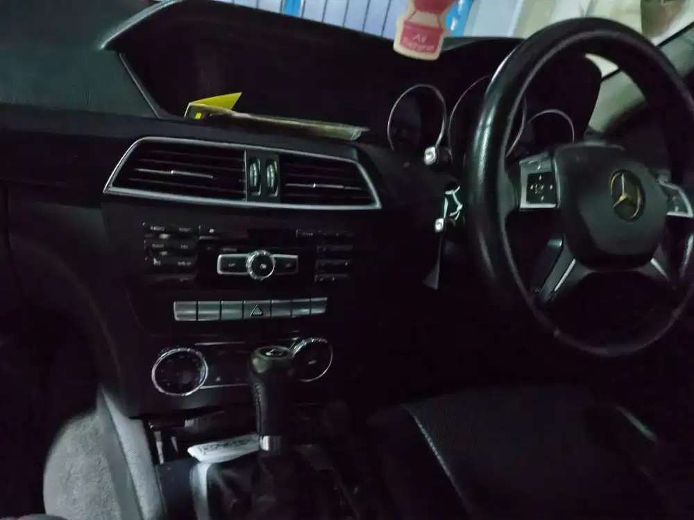 Jual Mercedes C200 2012 Super Istimewa Full Restorasi