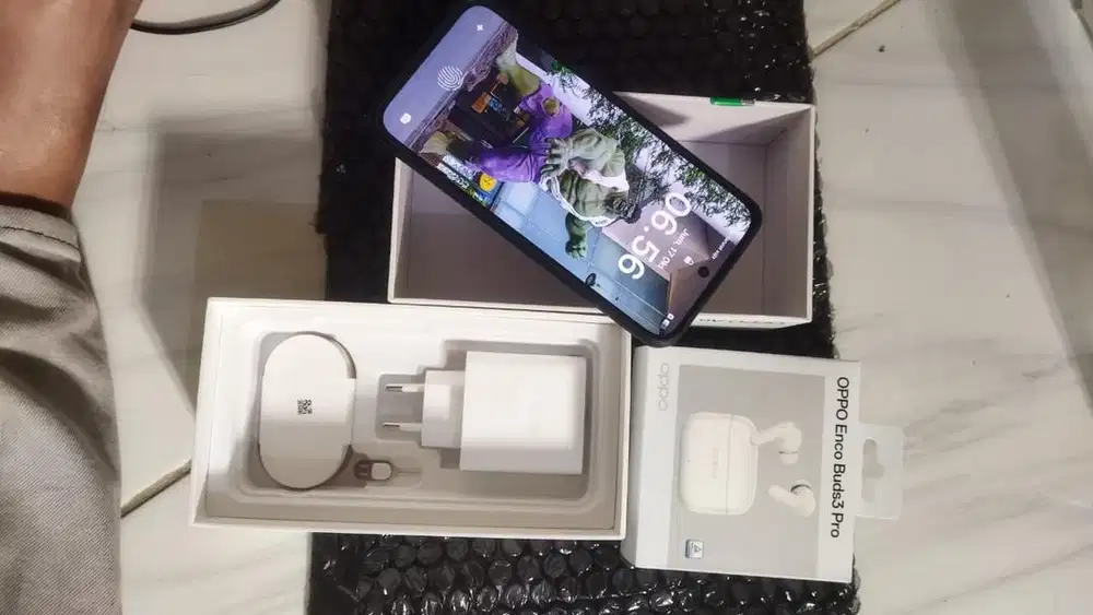 JUAL HP OPPO A6 PRO