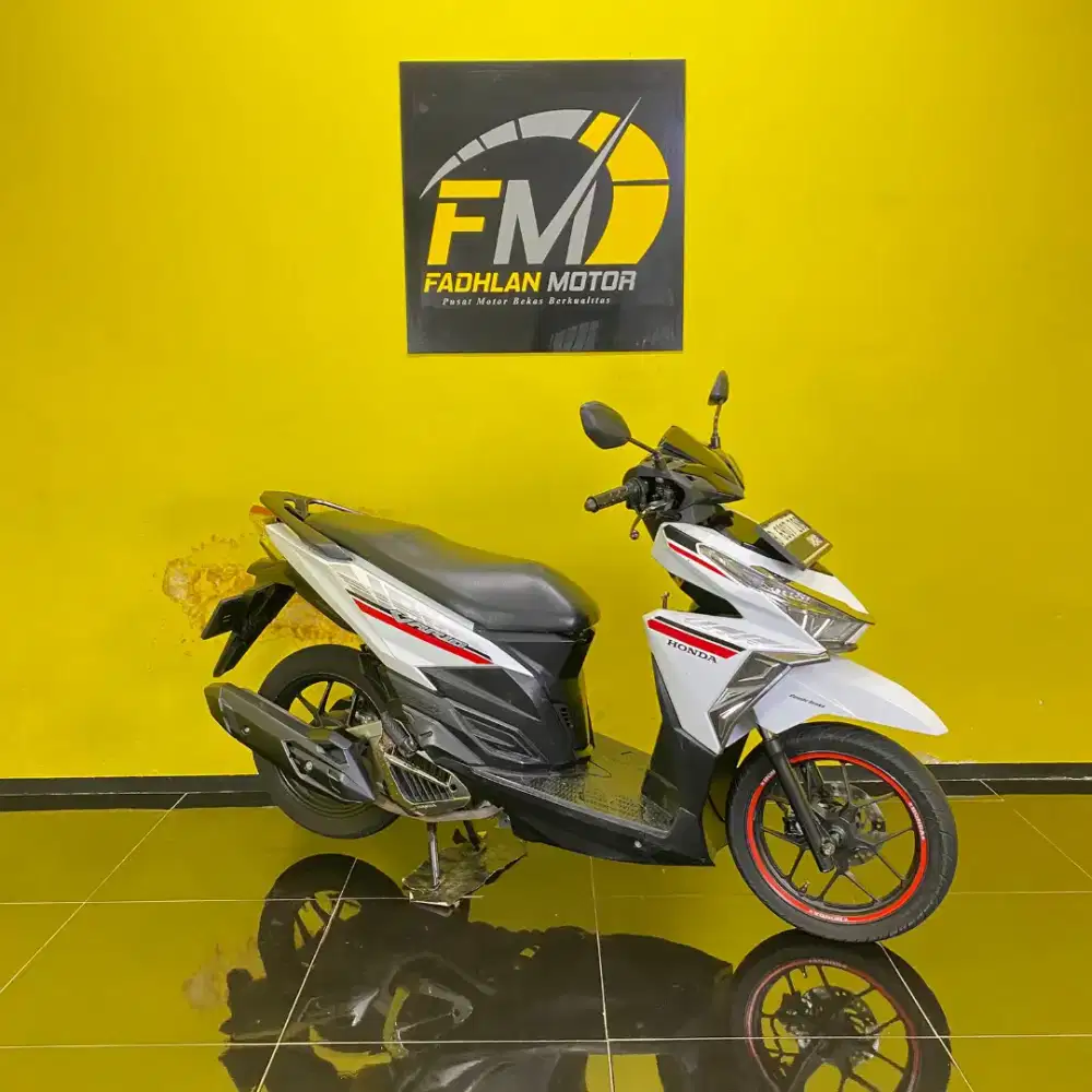 Honda Vario 125 2018 putih DP 1 JT joss istimewa