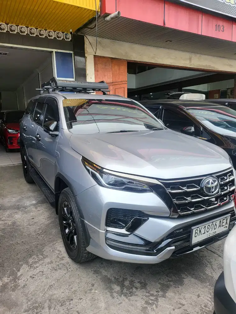 fortuner 2,8 vrz a/t