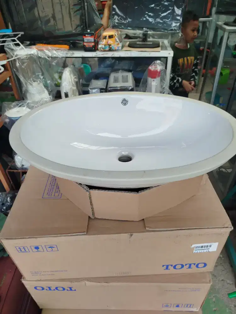 Wastafel cici tangan