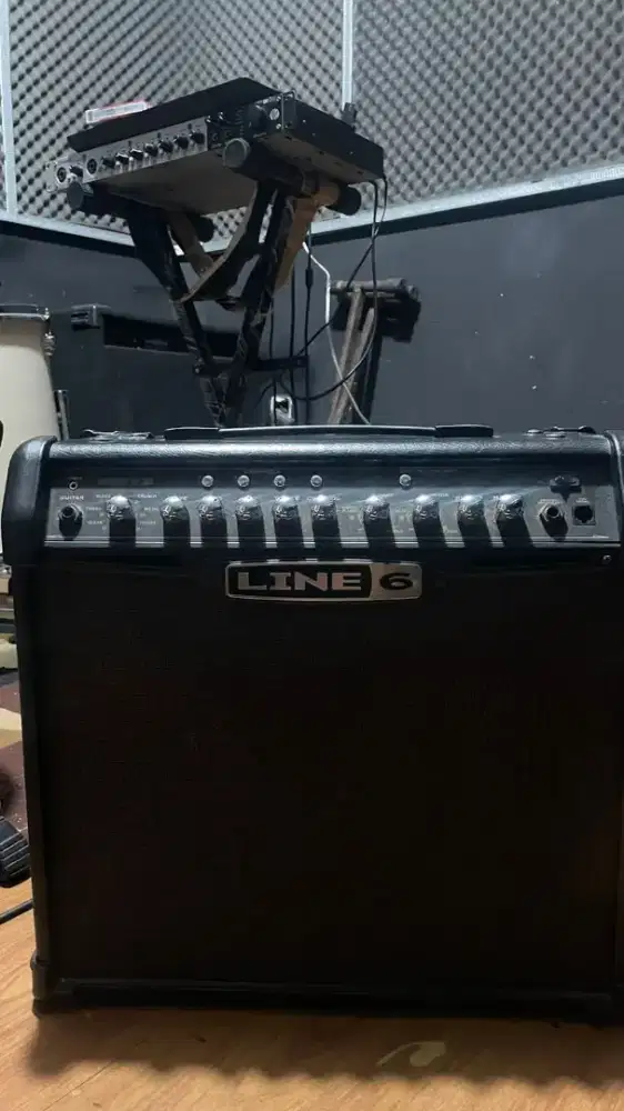 AMPLIFIER LINE 6