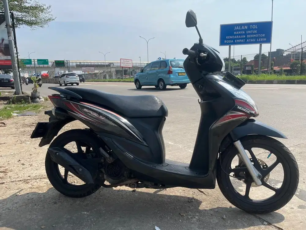 Honda spacy 2012