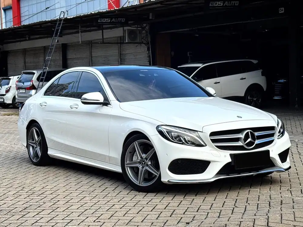 Mercedes Benz C300 AMG 2018 Low ODO