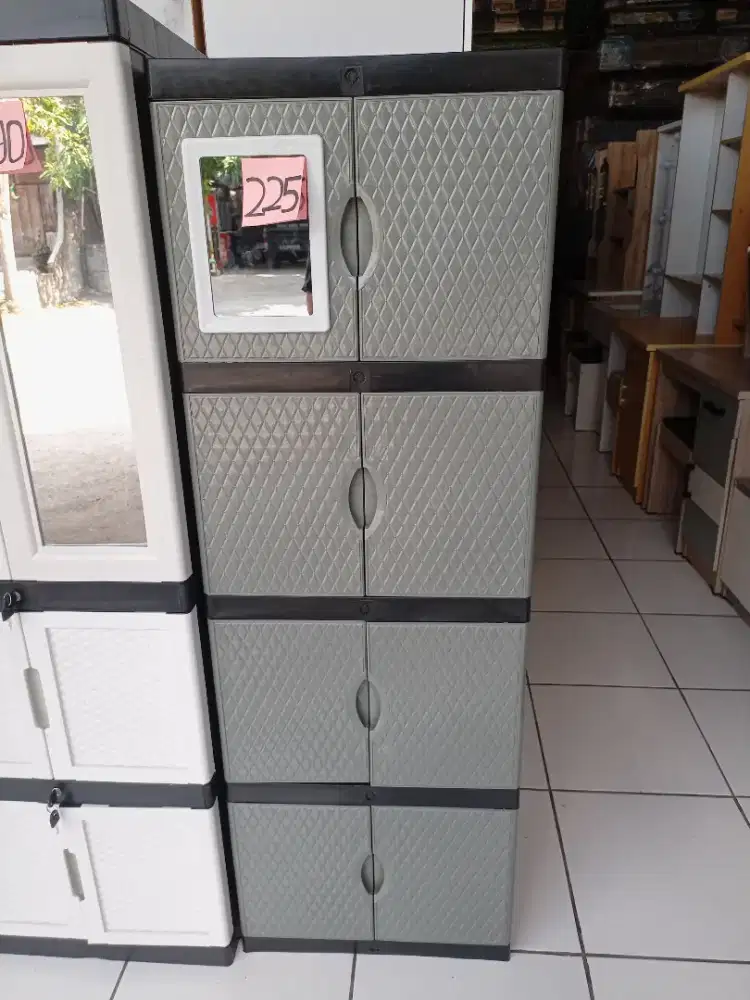 Almari baju mini