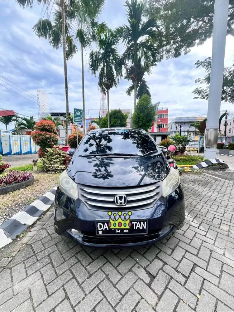 Jual Honda Freed pakaian pribadi
