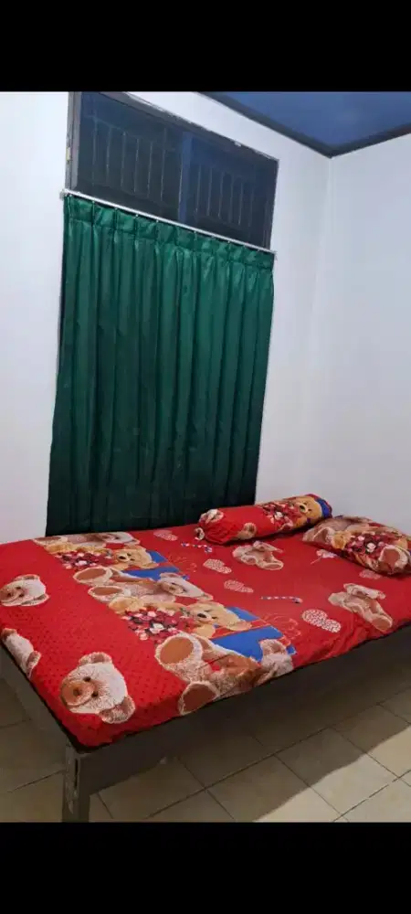 KOST KHUSUS PEREMPUAN