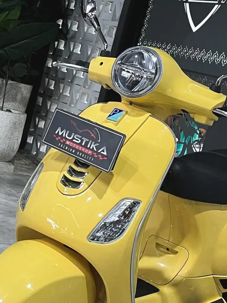 Terbatas‼️Vespa LX125 iget th 2022 - Ayu Mustika