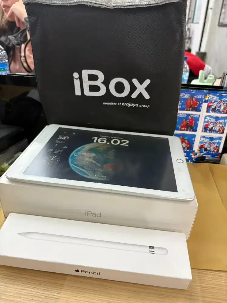IPAD gen 6 32GB Wifi ex iBox Apple Pencil
