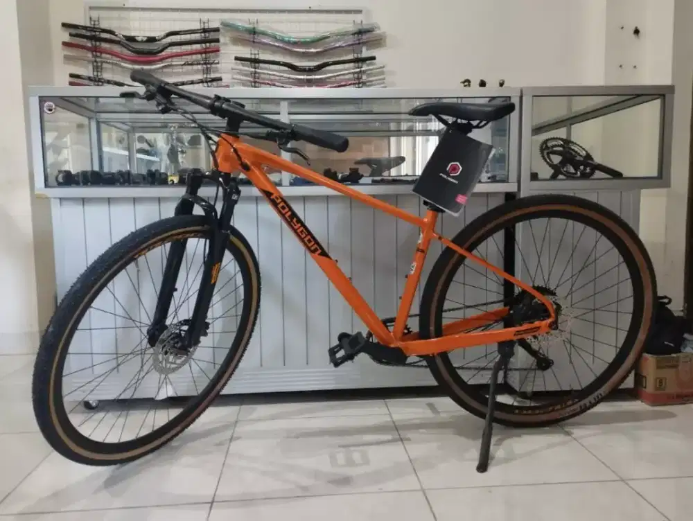 Sepeda Hybrid polygon Heist X size M bekas mulus