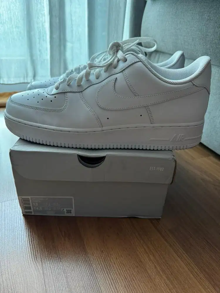 Sepatu Pria Nike Air Force 1