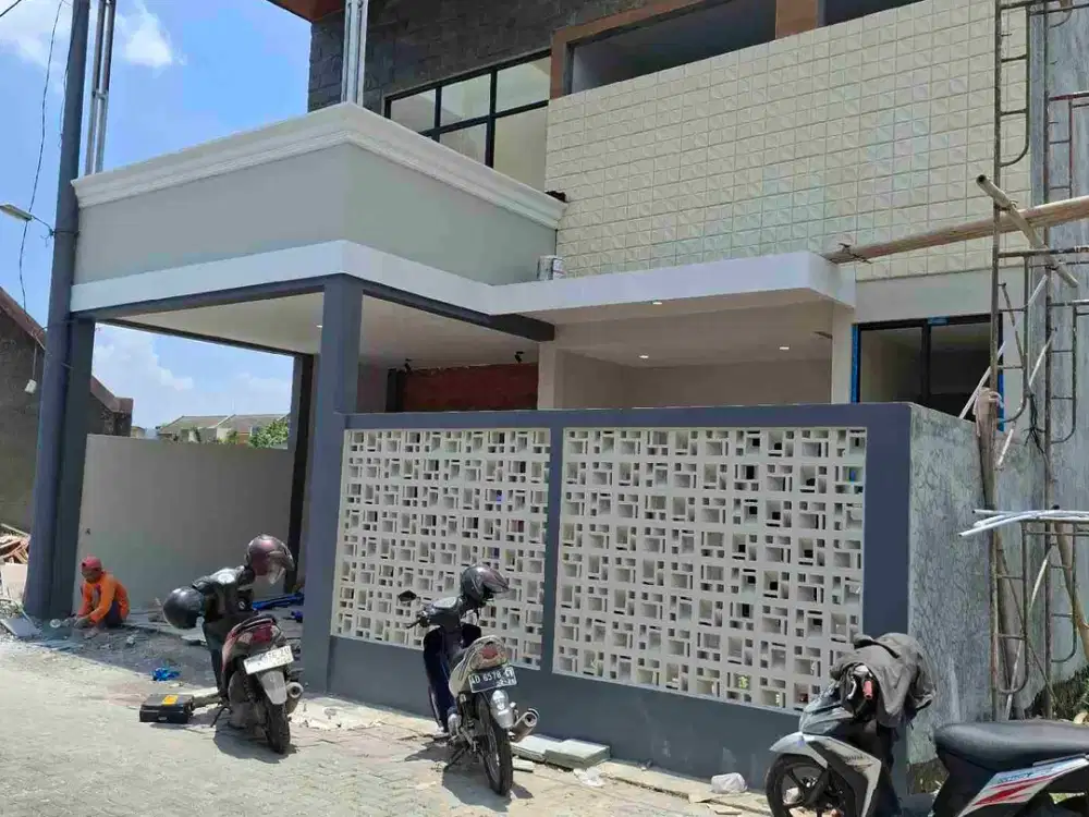 Rumah siap pakai lokasi strategis tinggal masuk