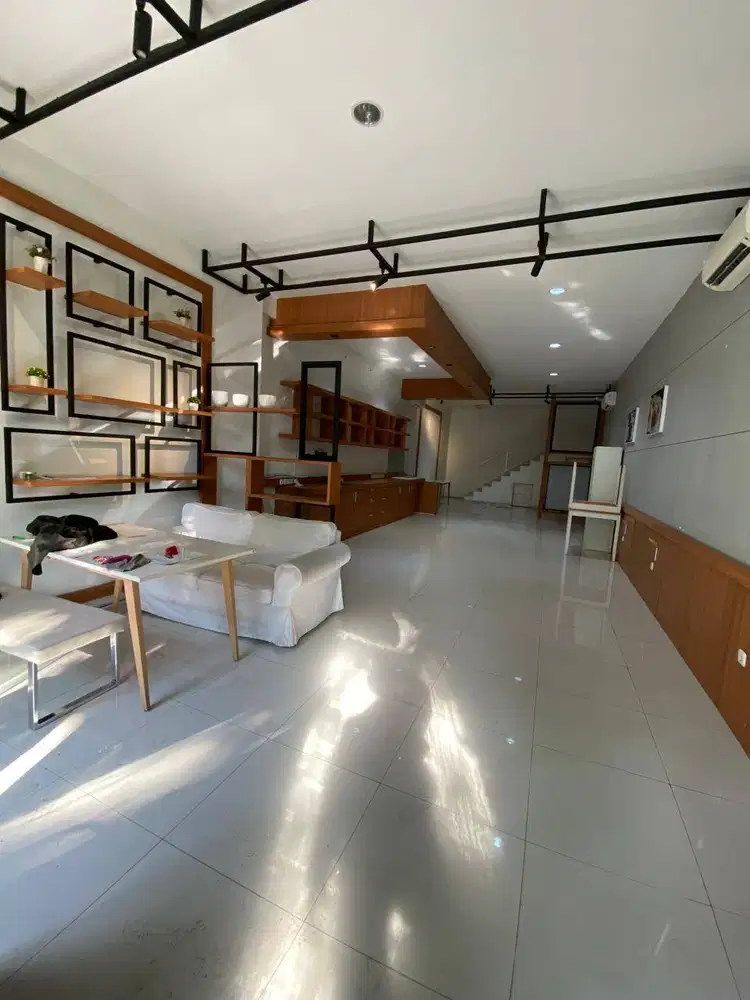 Disewakan Ruko Cantik di Suryasumantri Bandung Strategis