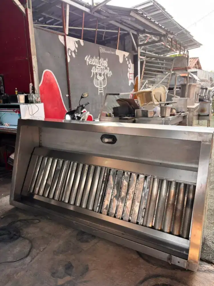 Hood include filter 
Ukuran 207x100x55

Harga 3.800.000