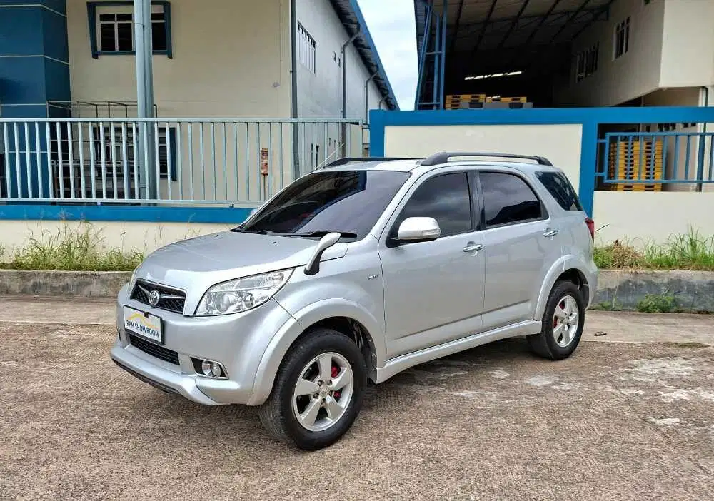 TOYOTA RUSH G MANUAL 2010