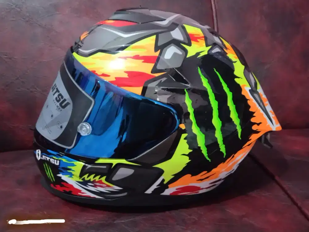 Helm full face  masih muluss. Siap reading.