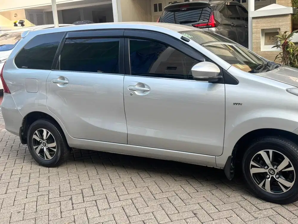 Dijual avanza special