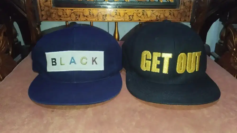 Topi Unisex Snapback Black (Free Topi Snapback Get Out)