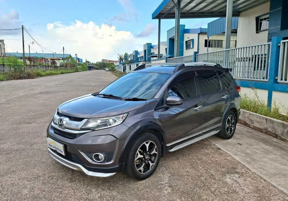 HONDA BR-V PRESTIGE 1.5 AT 2017