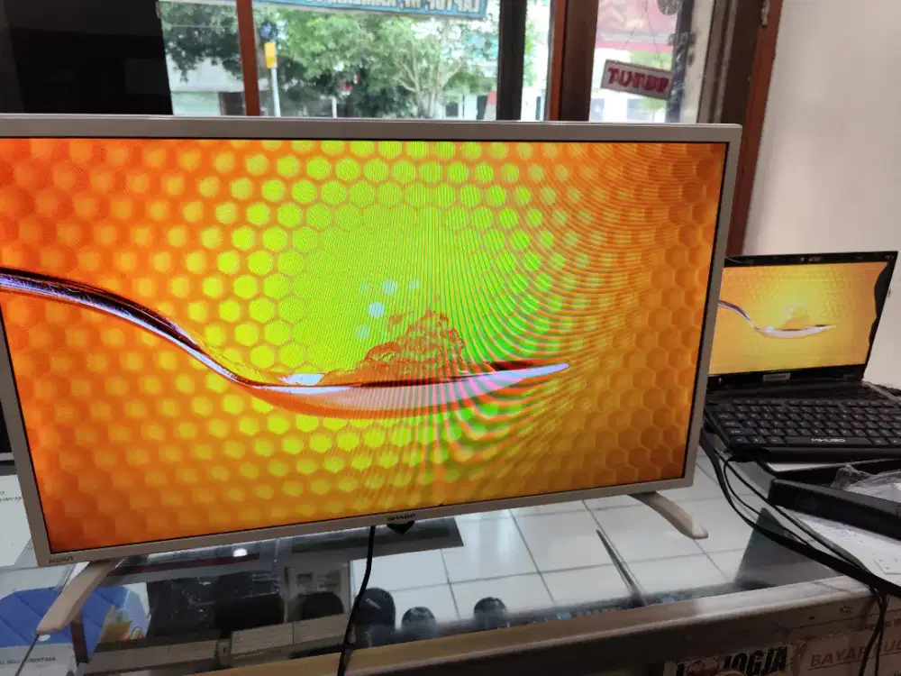 LED tv Sharp 32 inch