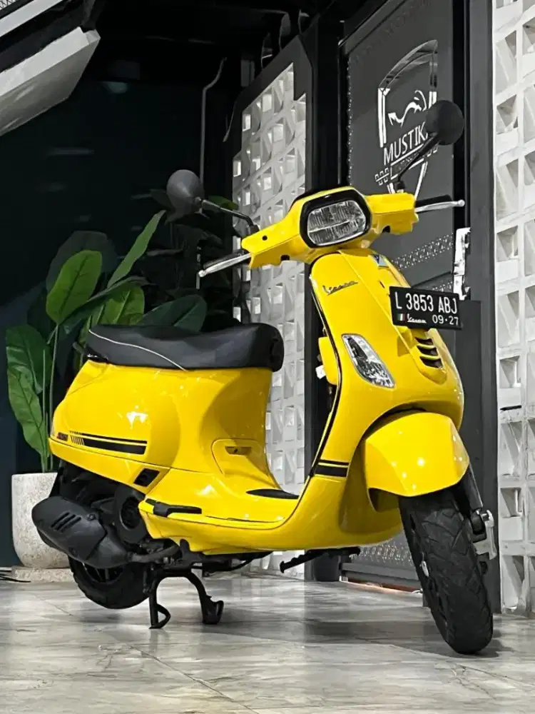 VESPA S125 2022 - Chintia Mustika