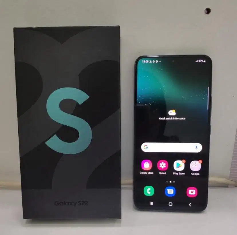 Samsung Galaxy S22 5G 8/128GB Second Fullset