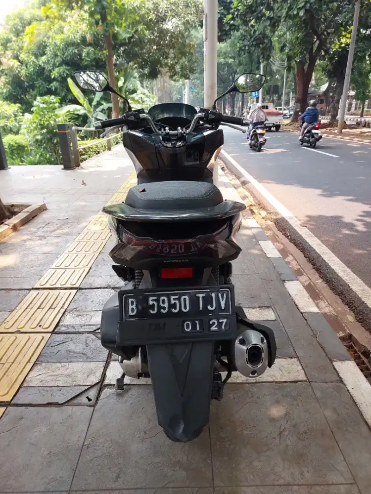 DP MINIM 2.500 CASH KREDIT NEW HONDA PCX 160 CBS ISS THN 2022 PAJAK ON