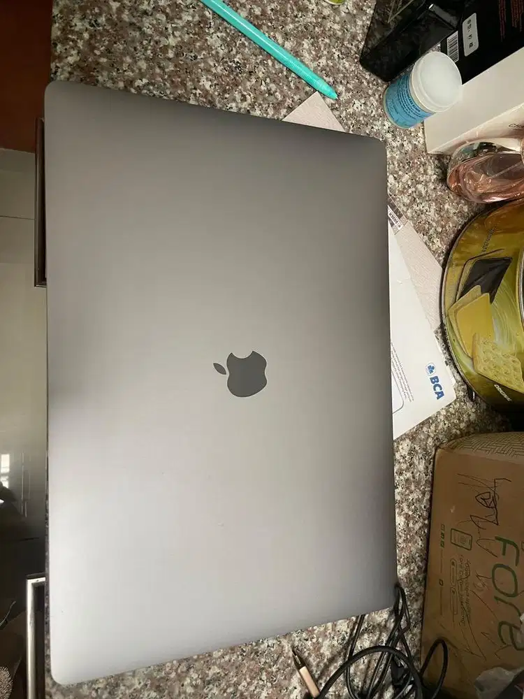 Macbook pro 16inch 2019 ibox