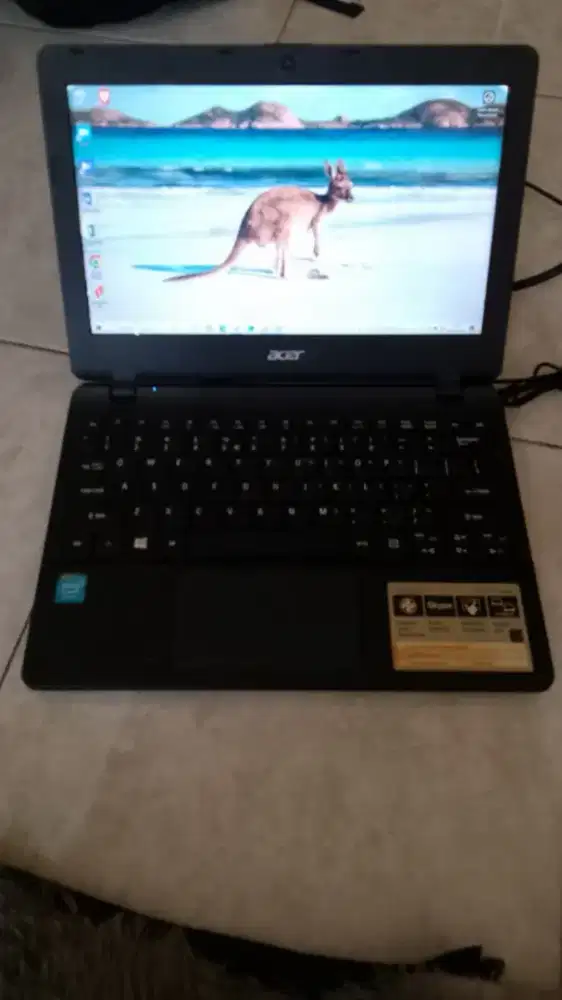 Laptop Acer Aspire ES11