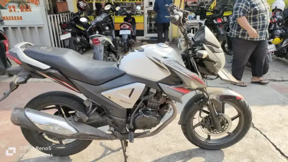 Hinda New Megapro CW 2013