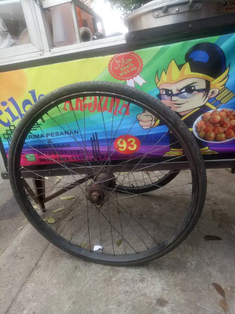 Pedagang cilok keliling