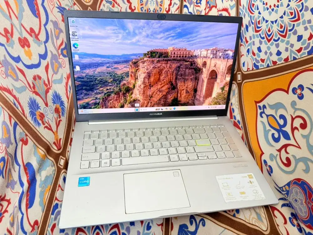 Laptop Asus Oled X513E Core i3 gen 11