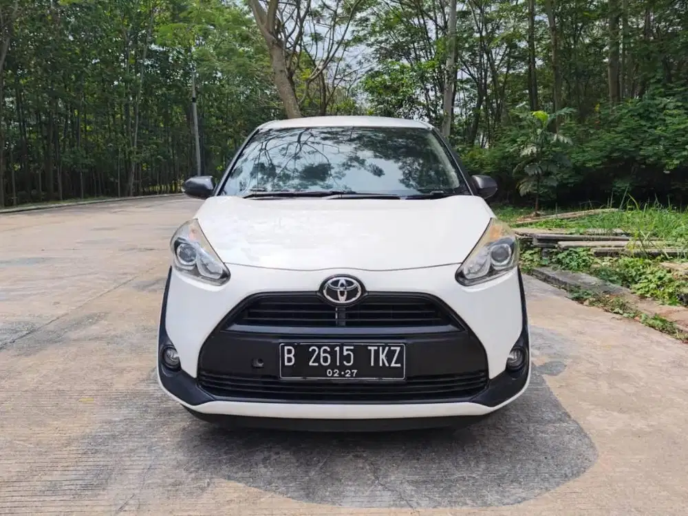 SIENTA E MT 2016 tdp 5 juta