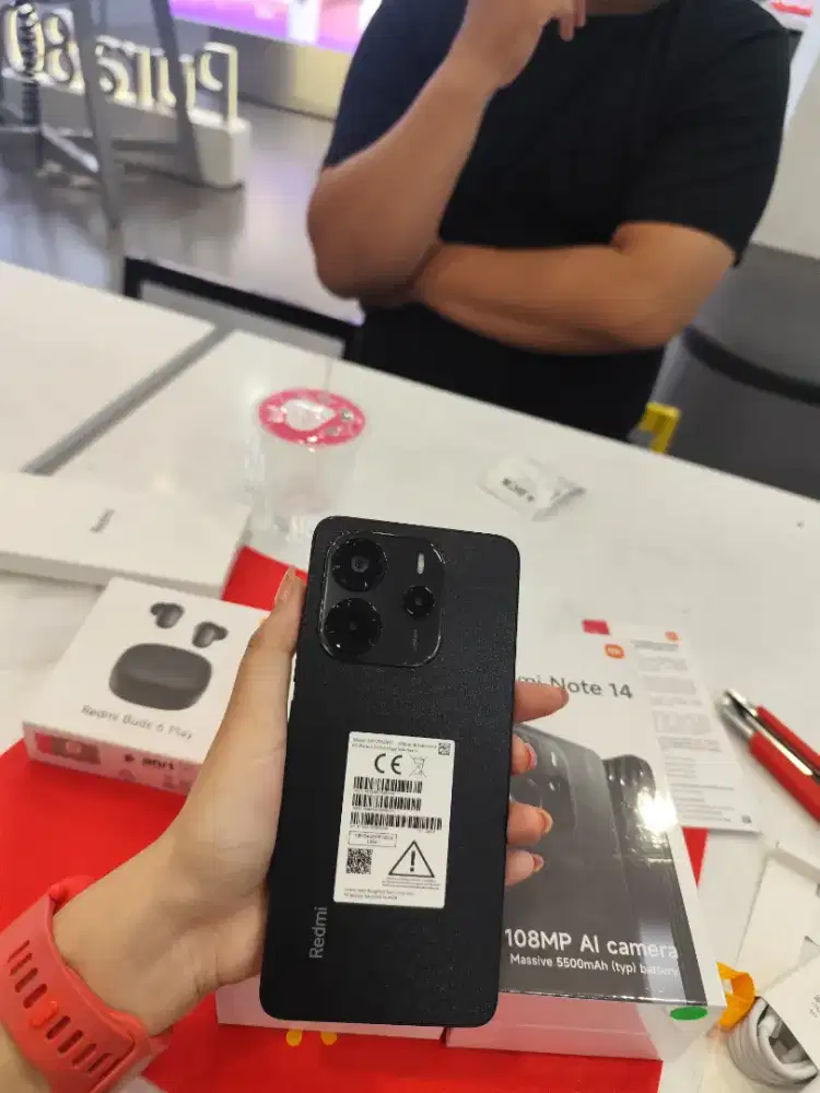 REDMI NOTE 14 FREE BUDS 6 PLAY . BISA KREDIT TANPA DP BUNGA MULAI 0%