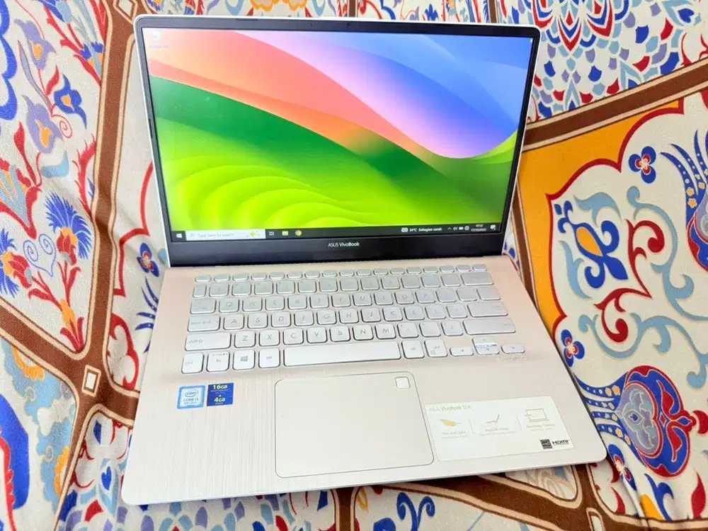 Laptop Desain Asus Vivobook S14 Core i3 Ram 8