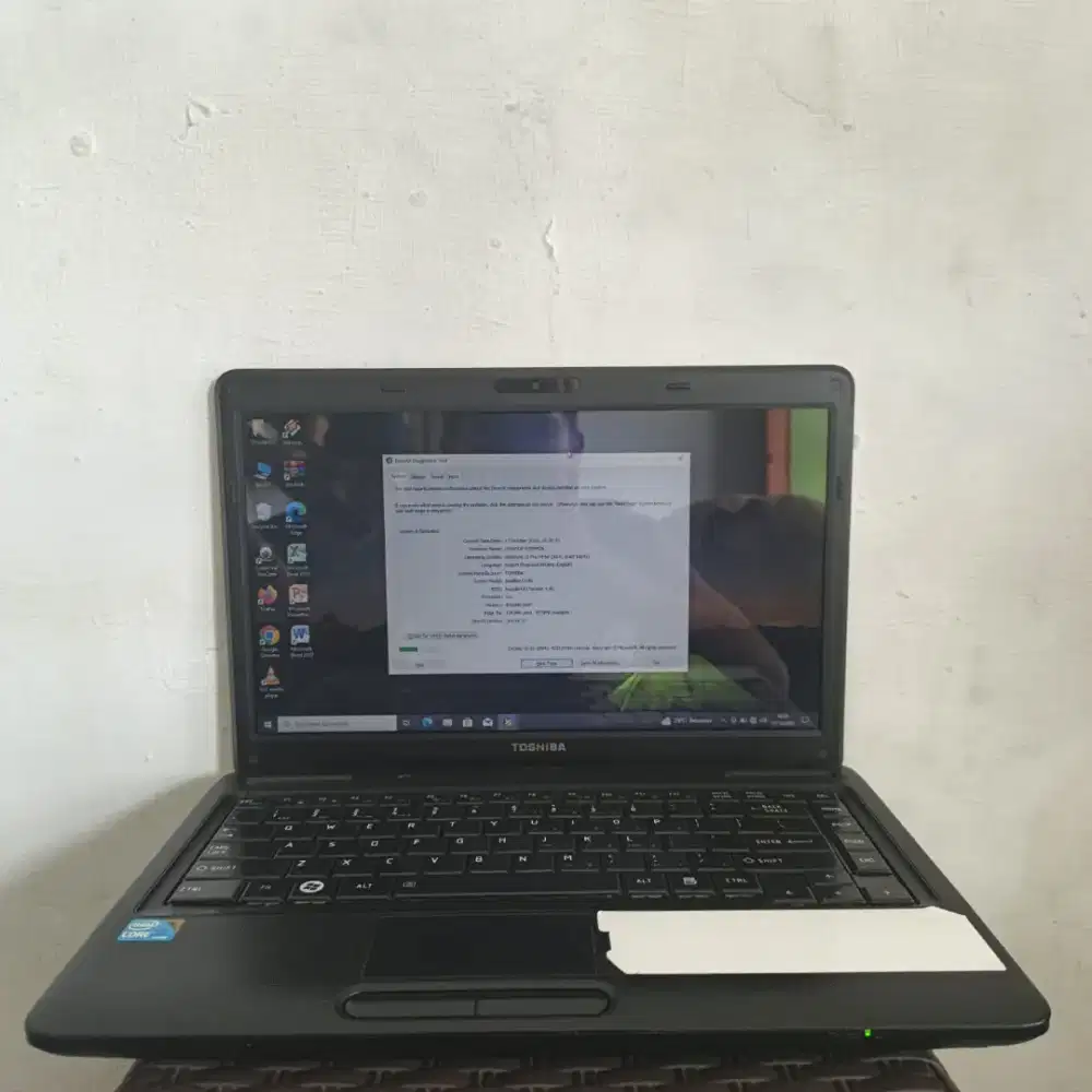 JUAL LAPTOP TOSHIBA C640 CORE i3- M370 RAM 4 GB/HDD 500GB