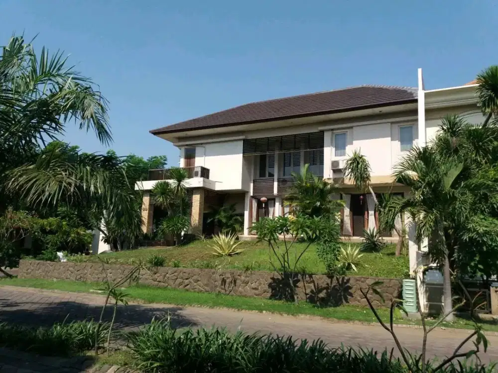 Rumah Cozy di Regency 21 Surabaya Area Strategis Siap Huni FER.A151