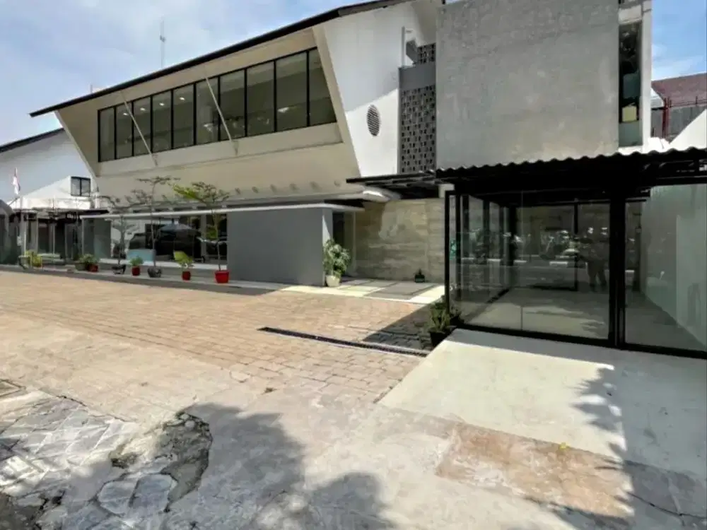 Dijual Bangunan Komersil di Pakubuwono Jakarta Selatan