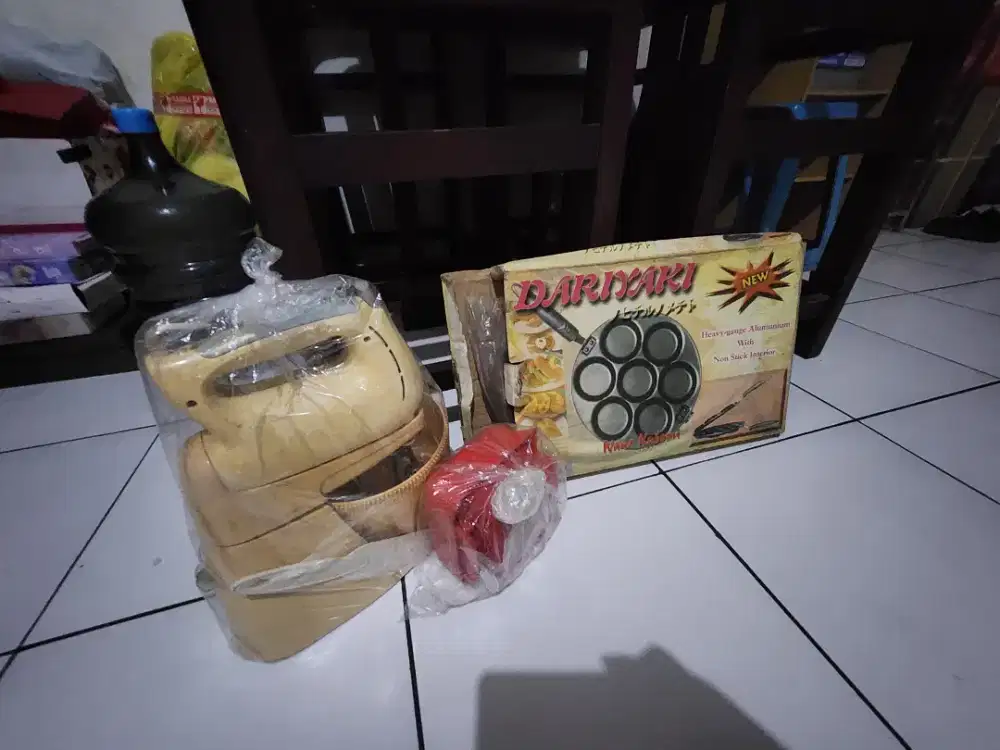 Wajan serabi,mixer philips,timbangan bahan