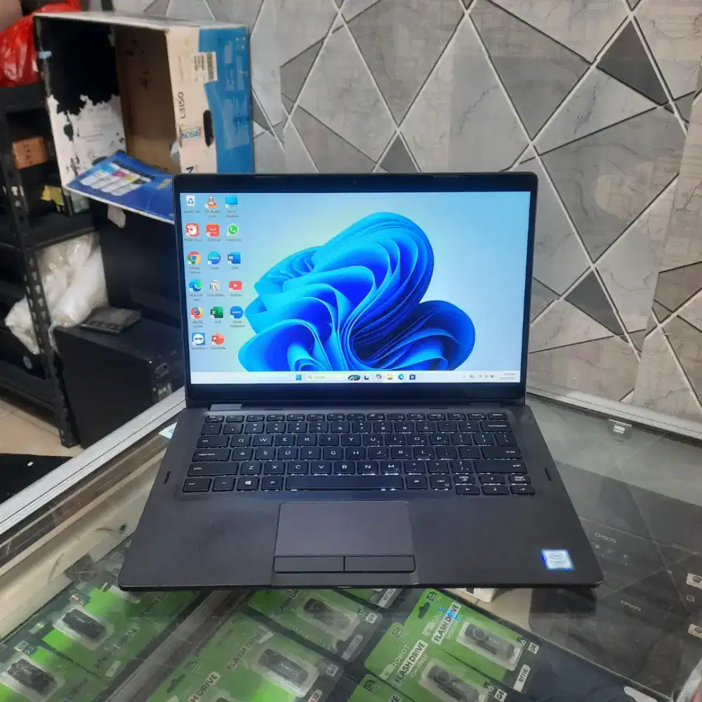 Dell Latitude 5300, Core i5 gen 8, RAM 16GB, SSD 256GB, 13,3 inch