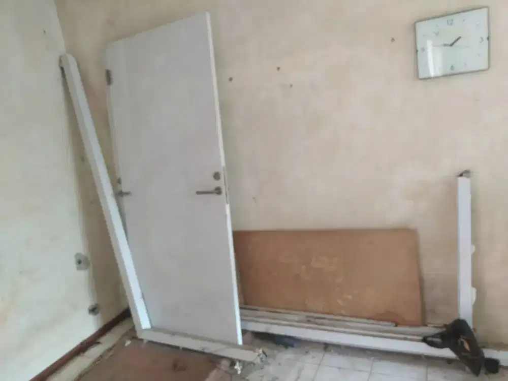 PINTU MULTIPLEK