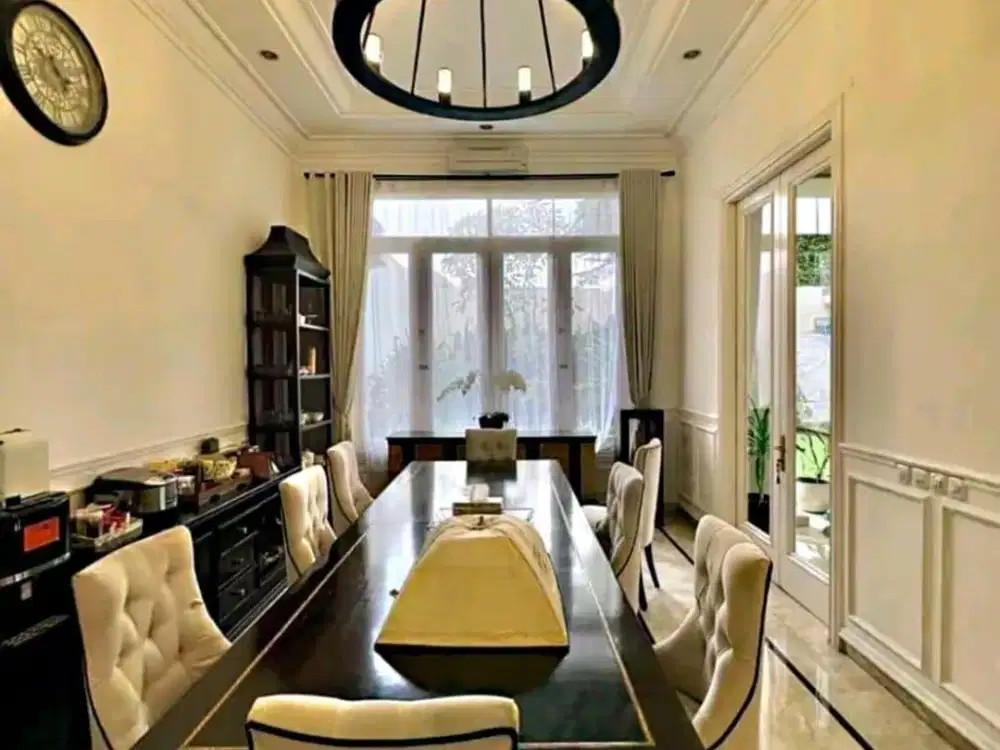 Dijual Rumah Furnish di Kemang Jakarta Selatan