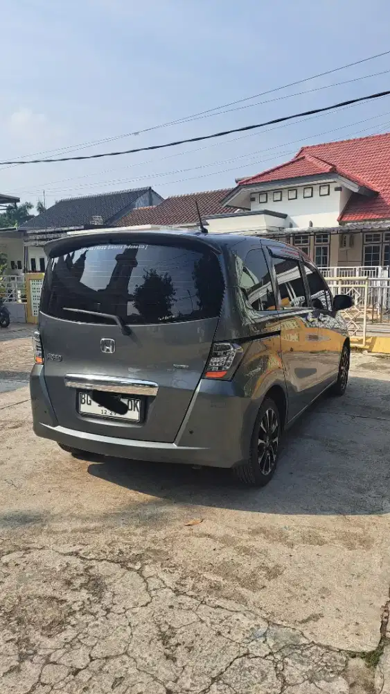 HONDA FREED E PSD