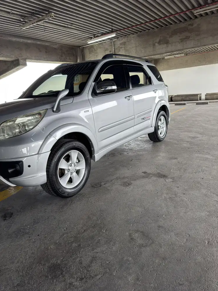 Rush 2014 S trd tangan 1 tdp 13 jt