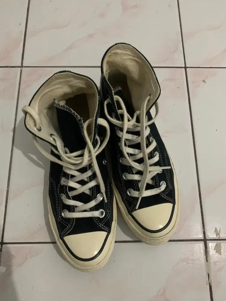 sepatu converse