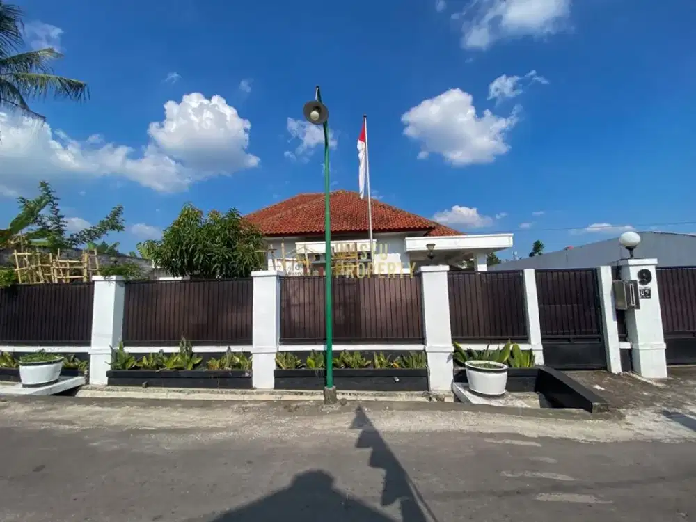 RUMAH MEWAH TANAH SUPER LUAS DI JALAN KALIURANG KM 9,5 NGAGLIK